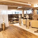 Western Hotel 4*