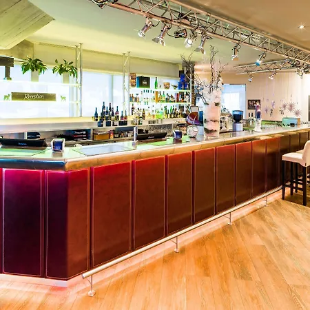 Western Hotel 4*