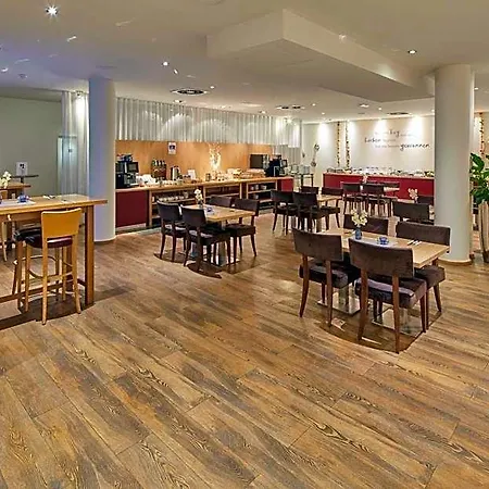 Western Hotell 4*
