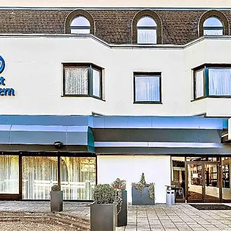 Western Hotell 4*